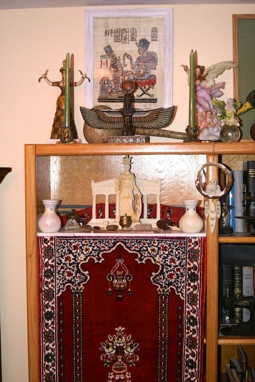 altar1.jpg