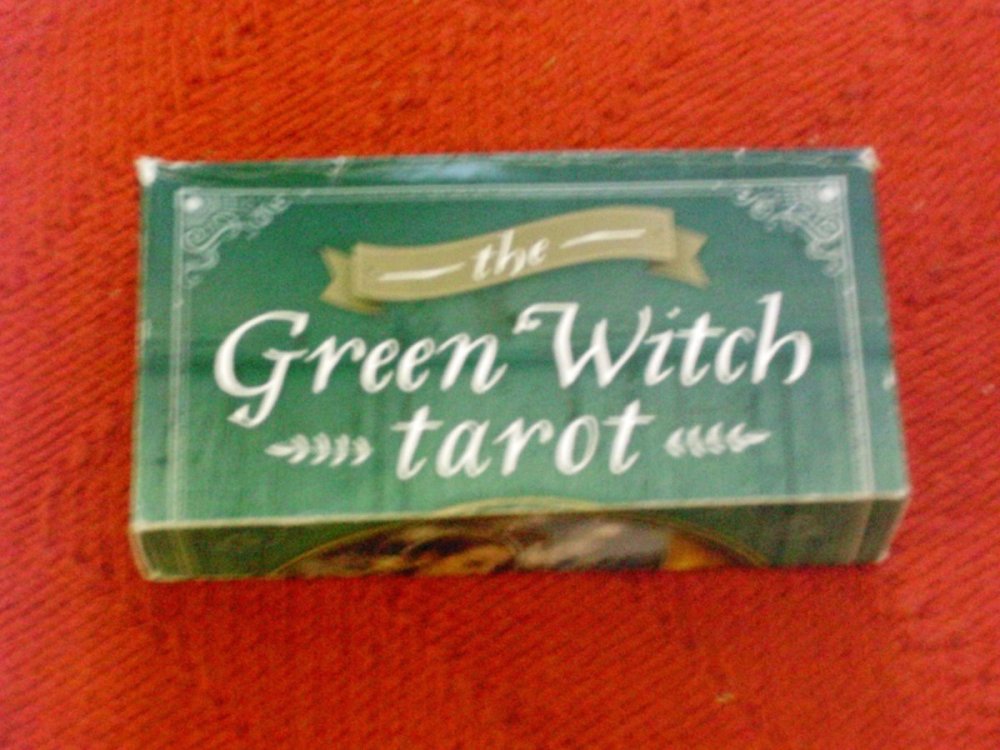 GreenWitchBox-Front.thumb.jpg.59822e43cb1b5f9bb554d86b0ea14e3d.jpg